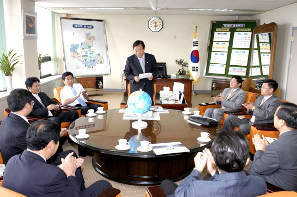 중국 강소성 연운항시 감유현 당서기일행 방문