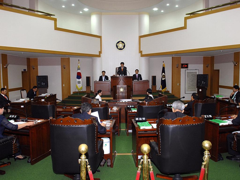 제216회 임시회 개회
