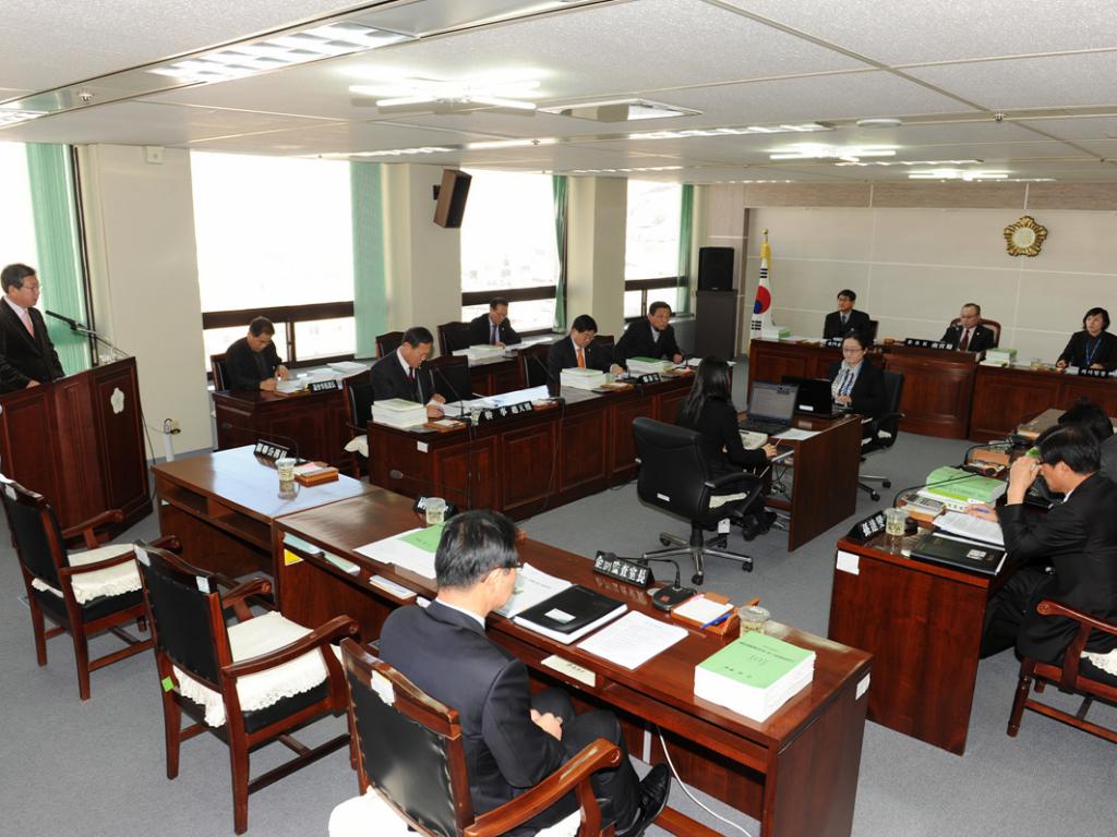 예산결산 특별위원회 운영