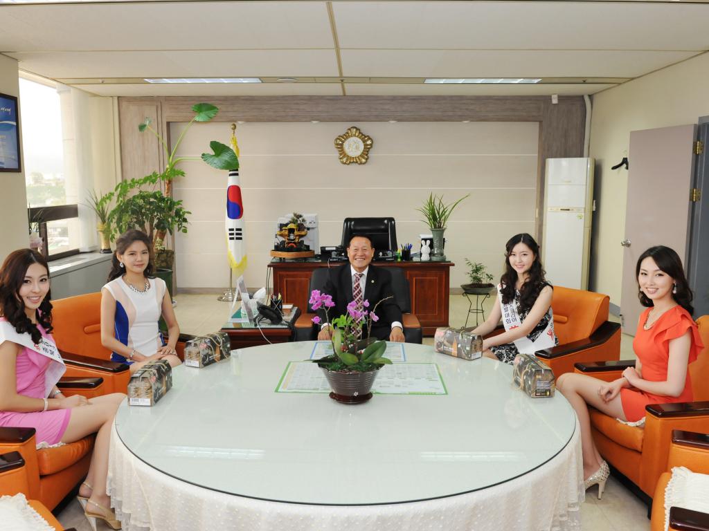 미스코리아 충북 입상자 음성군의회 방문