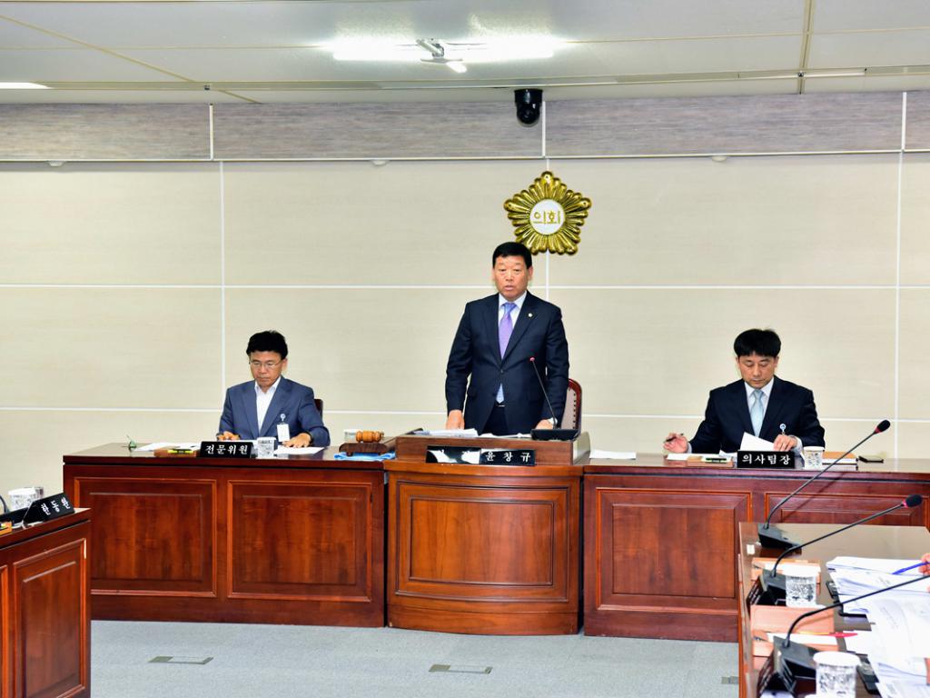 6월중 제1차 정례의원 간담회 개회