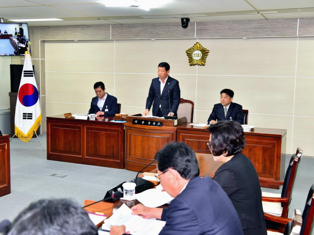 9월중 제2차 정례의원 간담회 개회