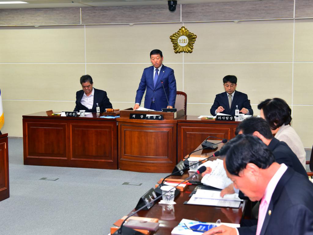 11월중 제1차 정례의원 간담회 개회