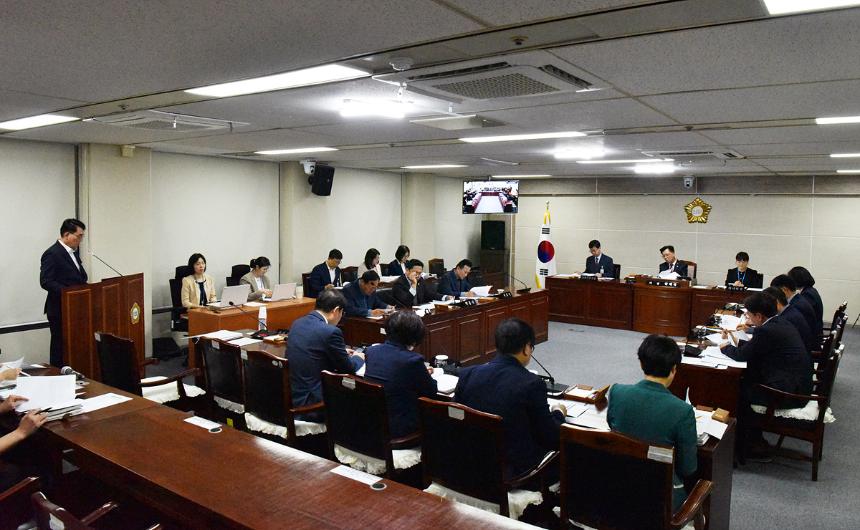 5월 정례의원간담회