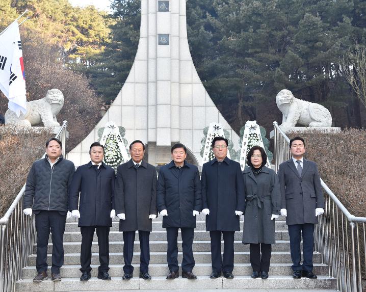 2025년 음성군의회 충혼탑 참배